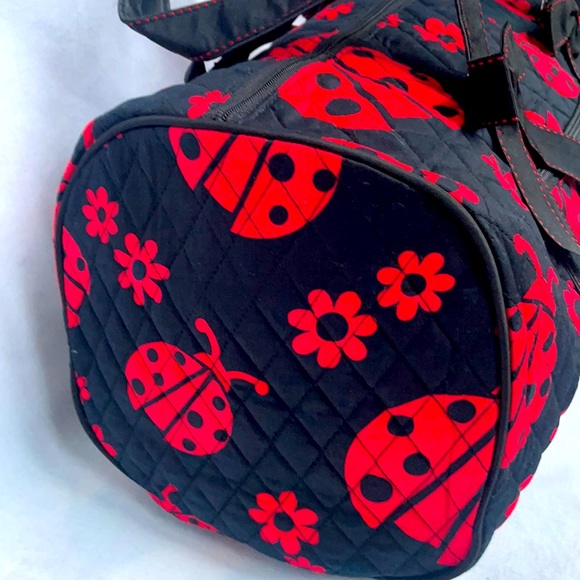 Quilted duffel bag with ladybug print - Picture 3 of 4